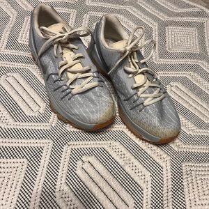 Nike KD 8’s Easter Gray- Youth 6.5
